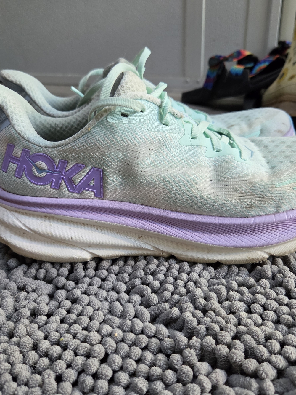 Hoka Clifton 9
